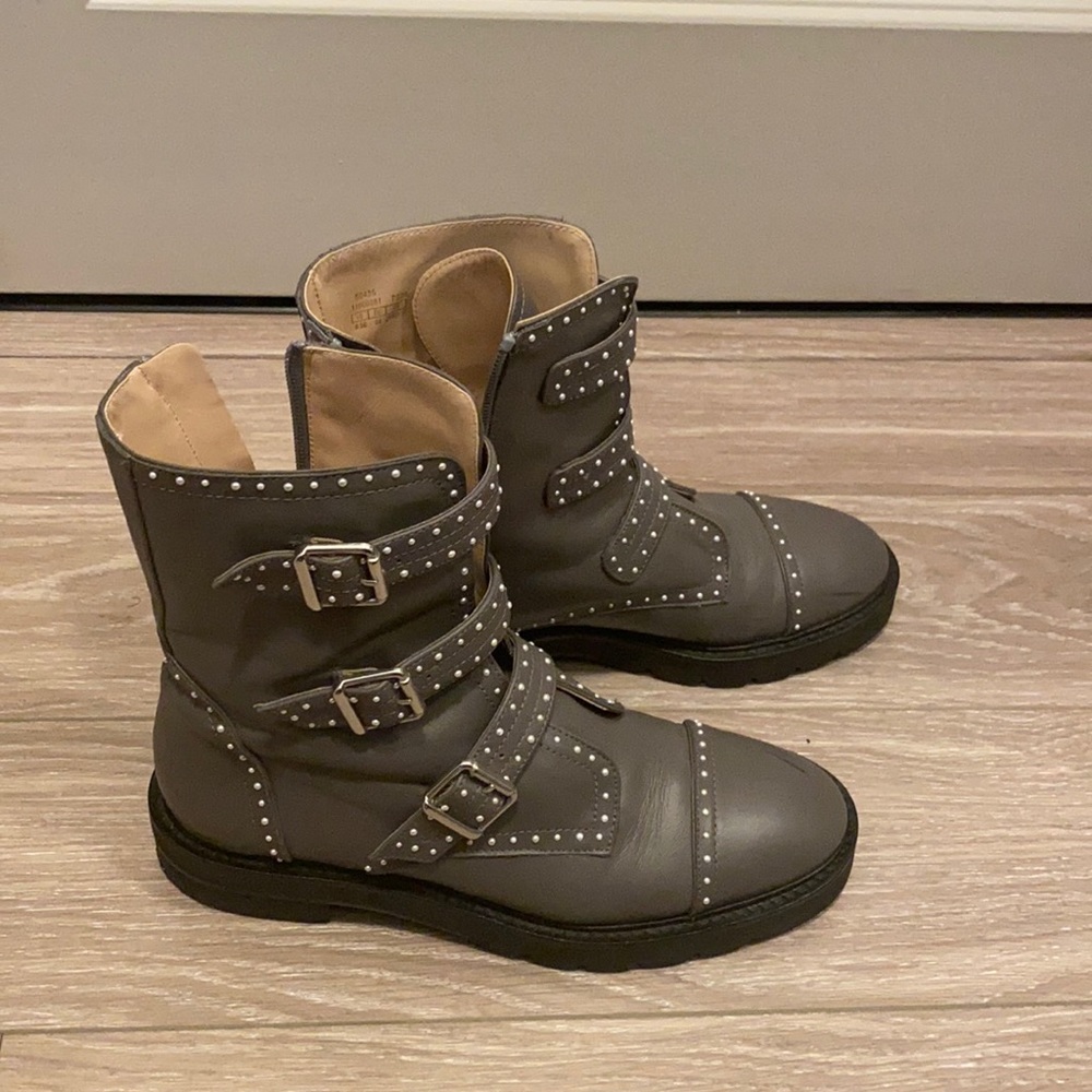 Stuart Weizmann Chelsea boots
